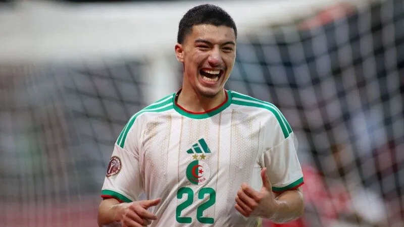 Maza là tài năng trẻ sáng giá của Algeria
